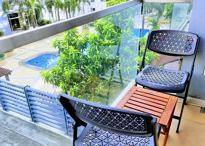 Apartment One Palm Tree Across Naia Terminal 3